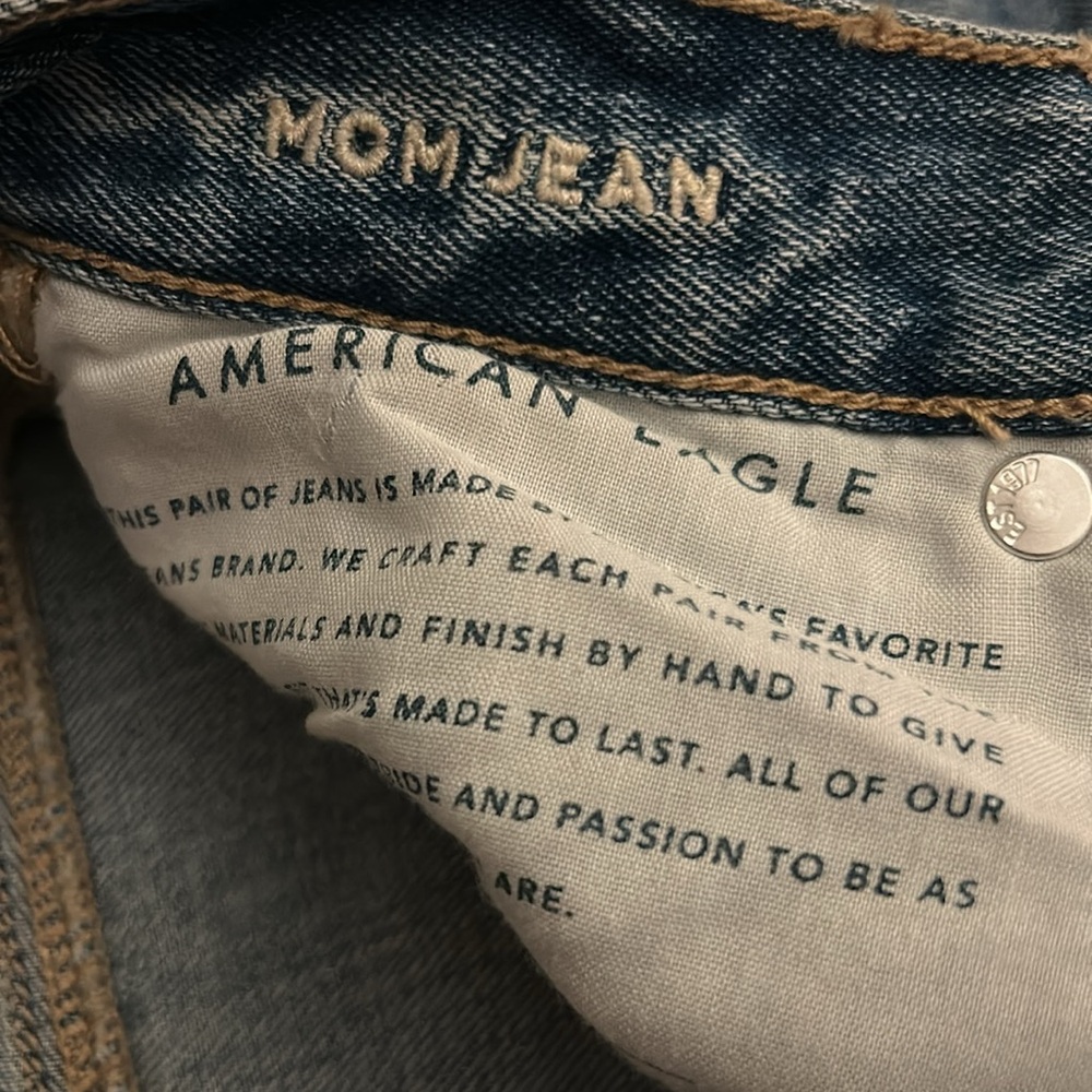 New with tags cool classic mom jeans 2 short - Picture 2 of 5